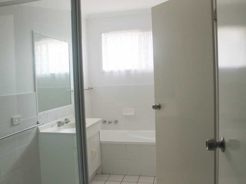 37 Beltana Drive, Boyne Island QLD 4680