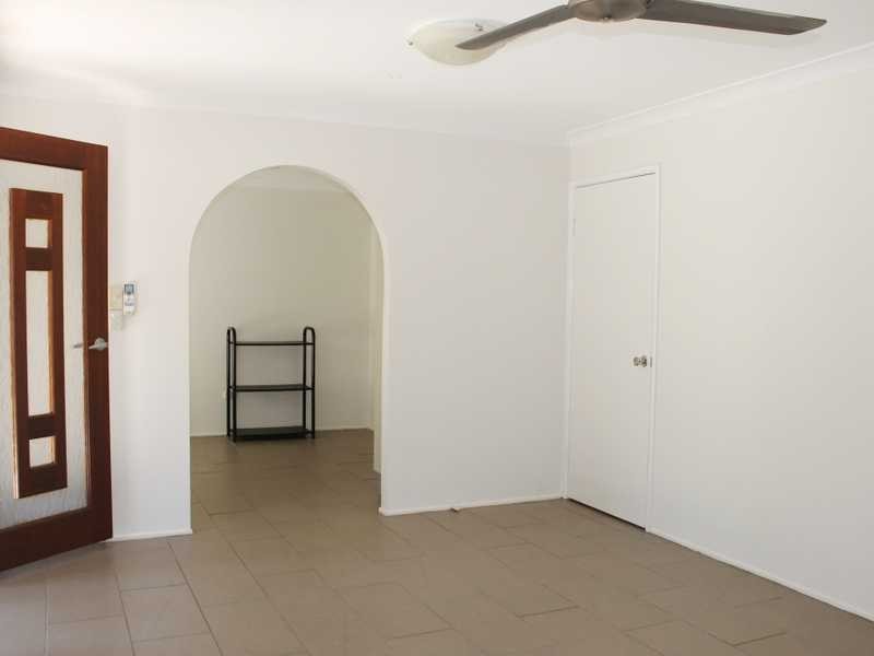 2 Polmaise Street, Boyne Island QLD 4680