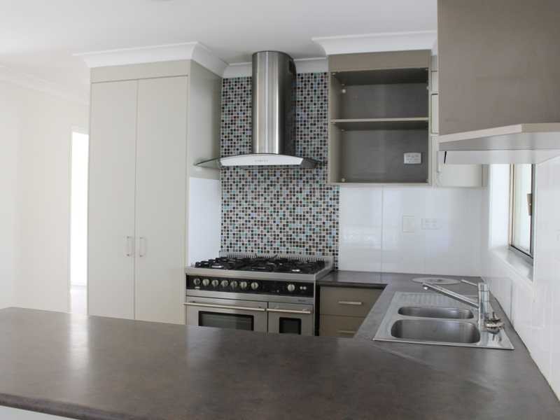 2 Polmaise Street, Boyne Island QLD 4680