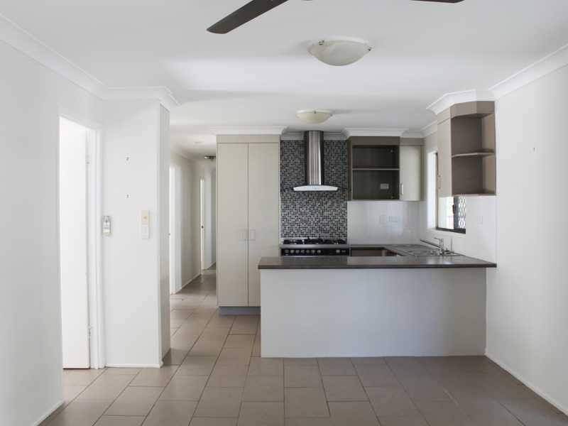 2 Polmaise Street, Boyne Island QLD 4680