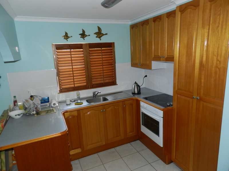 11 Yukana Street, Boyne Island QLD 4680