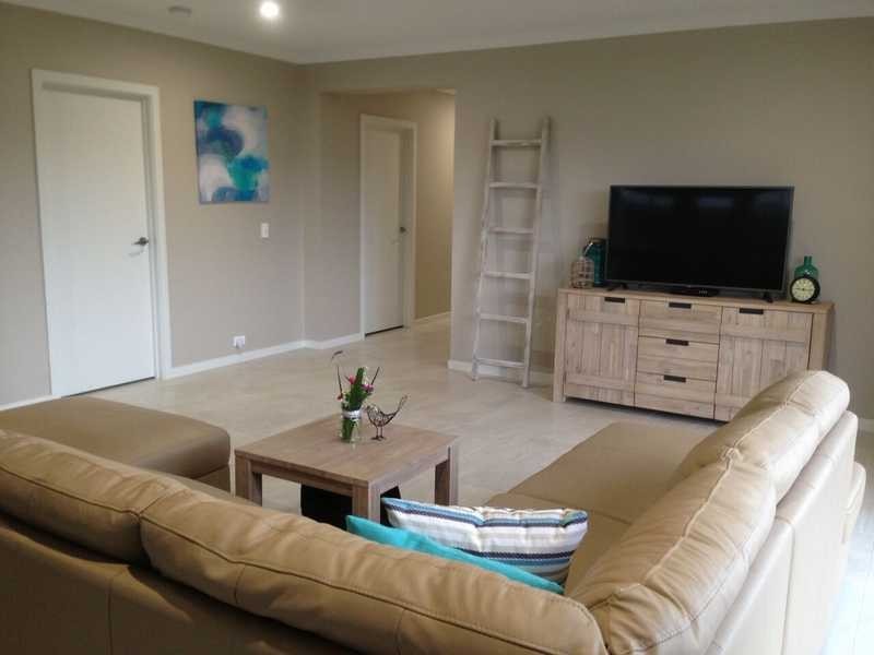 23 Lenthall Street, Boyne Island QLD 4680