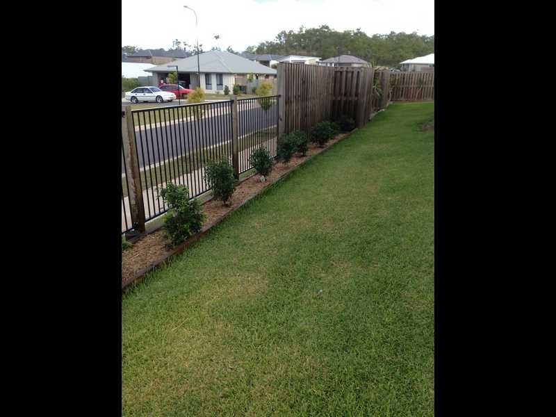 23 Lenthall Street, Boyne Island QLD 4680