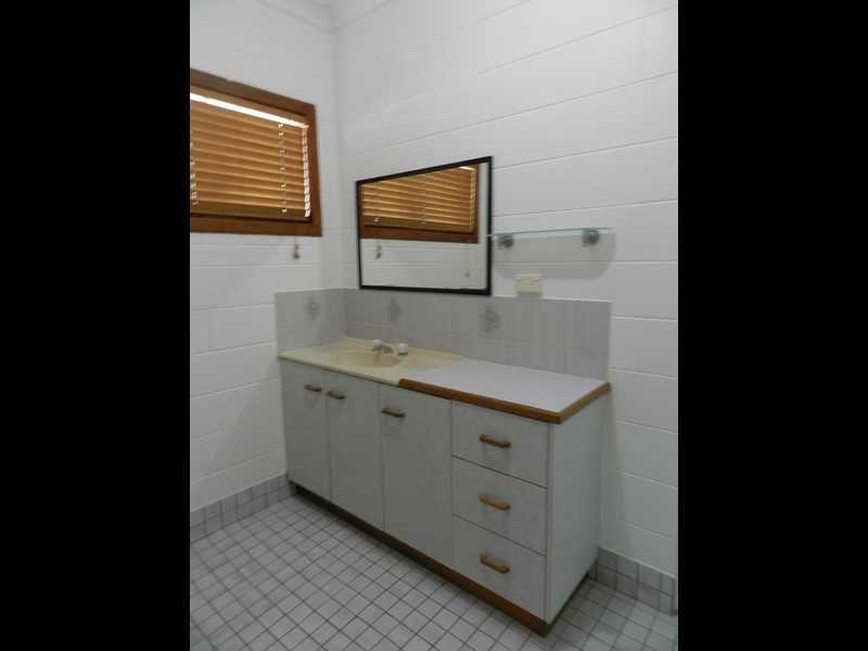 5 Beltana Drive, Boyne Island QLD 4680