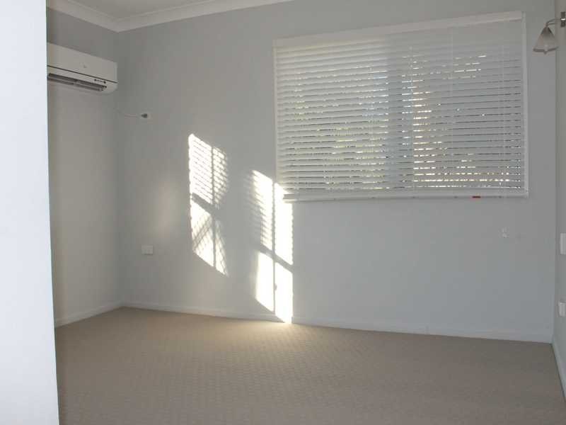 15 Yukana Street, Boyne Island QLD 4680