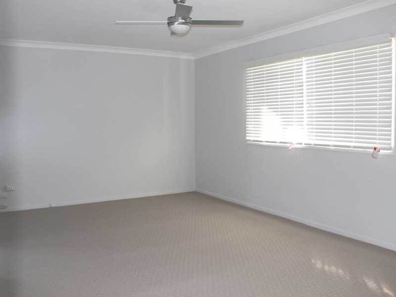 15 Yukana Street, Boyne Island QLD 4680