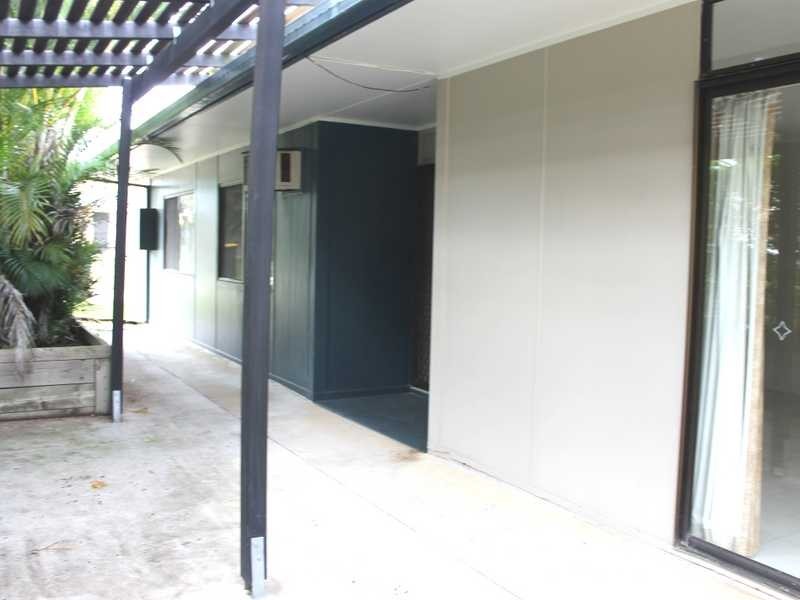 11 Pleasant Avenue, Tannum Sands QLD 4680