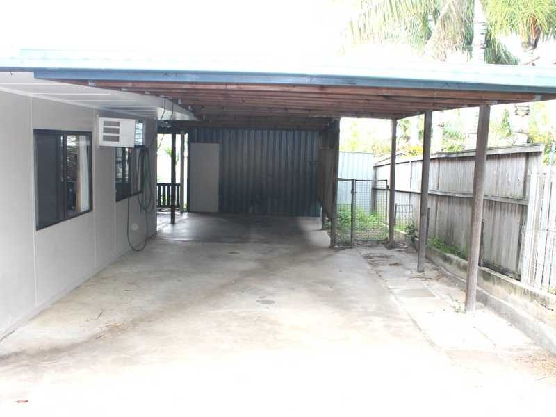 11 Pleasant Avenue, Tannum Sands QLD 4680