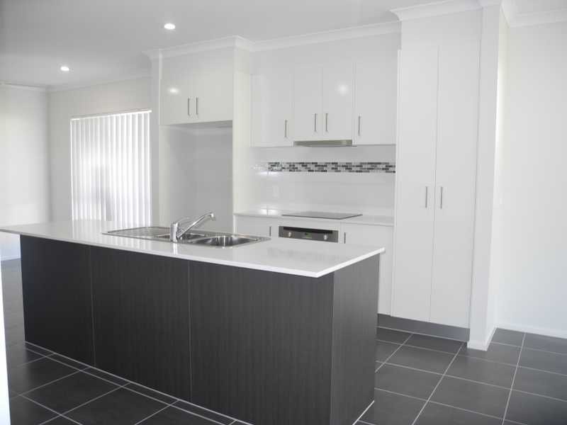 34 Tulipwood Circuit, Boyne Island QLD 4680
