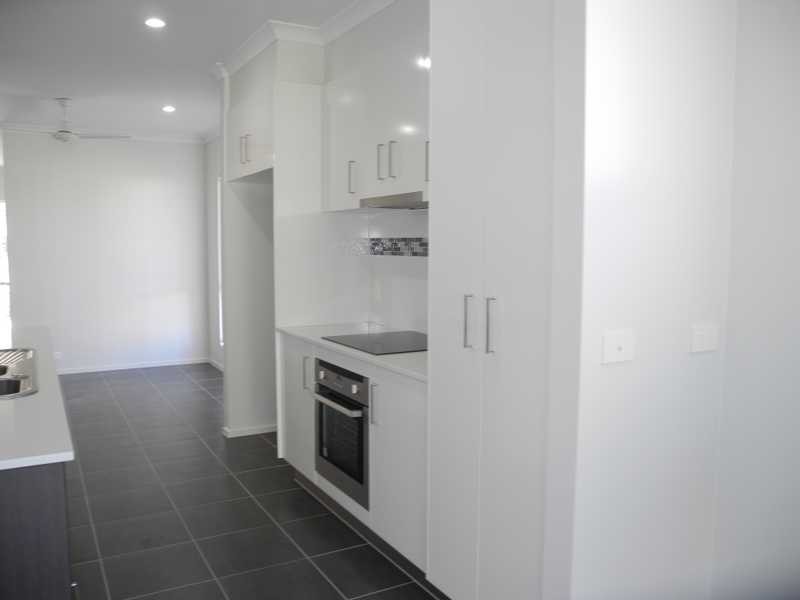 34 Tulipwood Circuit, Boyne Island QLD 4680