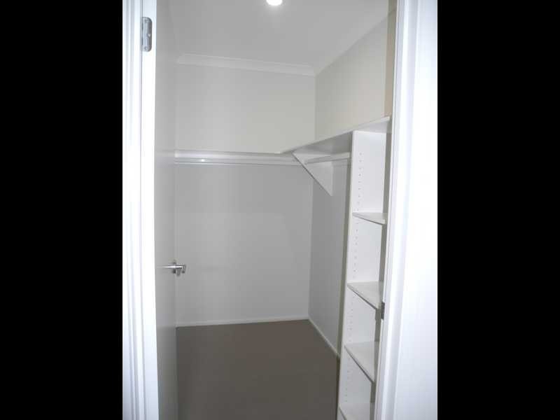 34 Tulipwood Circuit, Boyne Island QLD 4680