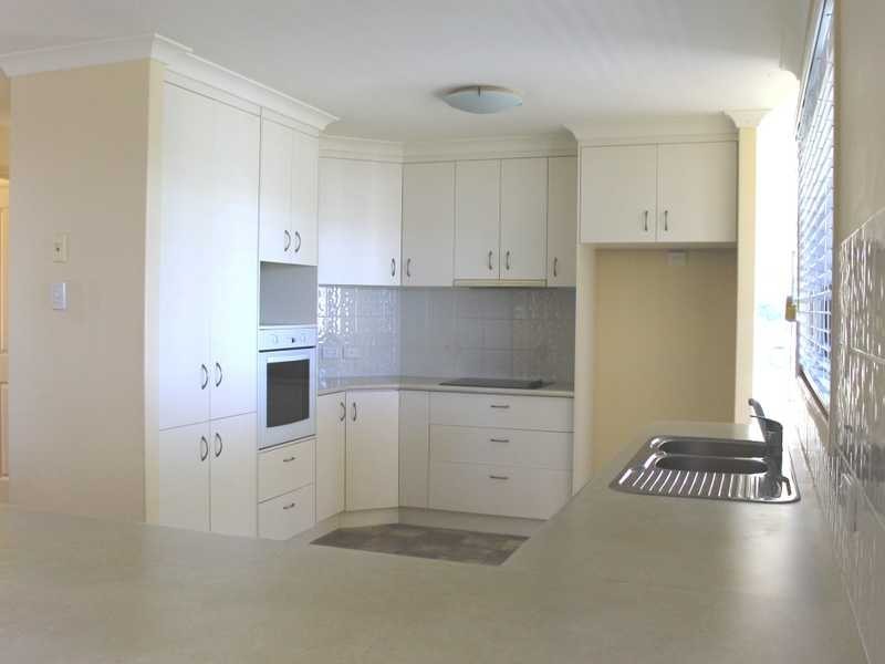 6 Swains Court, Boyne Island QLD 4680