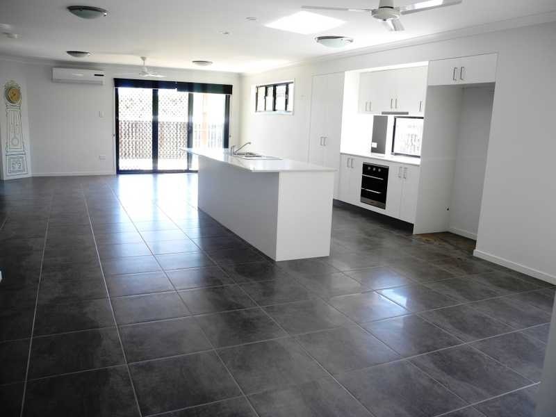 5 Corimba Parade, Boyne Island QLD 4680
