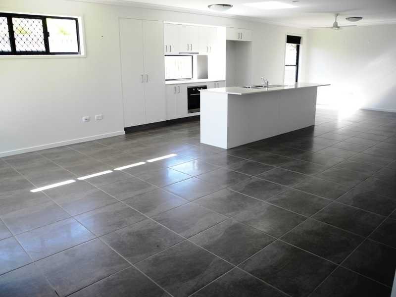 5 Corimba Parade, Boyne Island QLD 4680