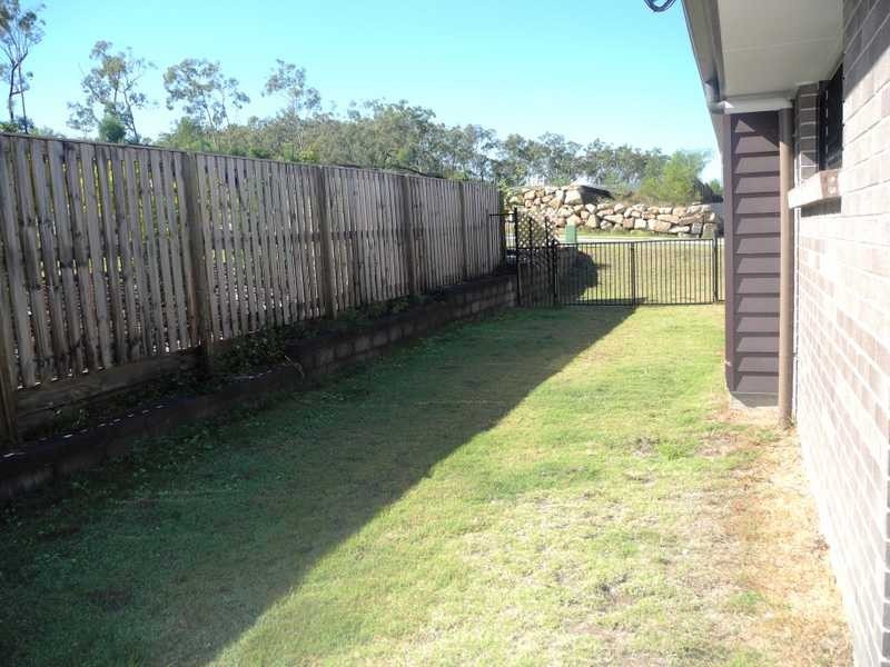 5 Corimba Parade, Boyne Island QLD 4680