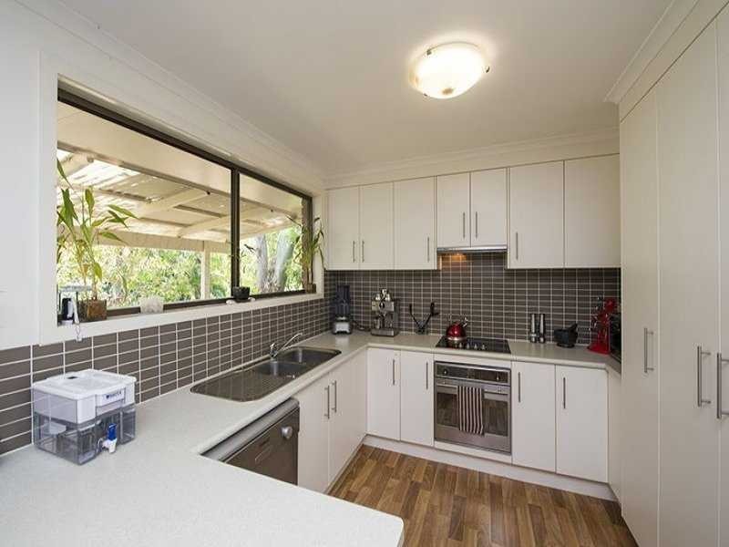 8 Chapple Court, Boyne Island QLD 4680