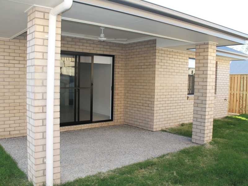 28 Caulder Esplanade, Boyne Island QLD 4680