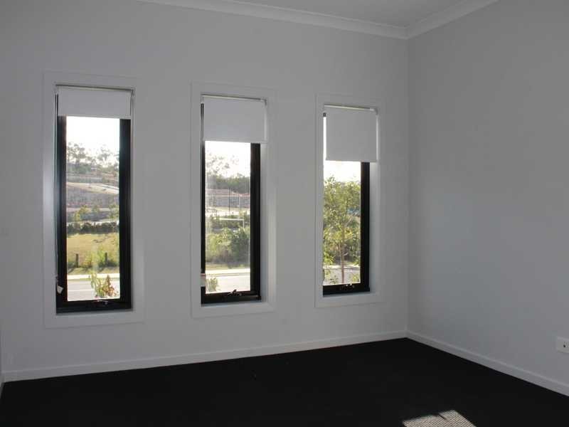 28 Caulder Esplanade, Boyne Island QLD 4680