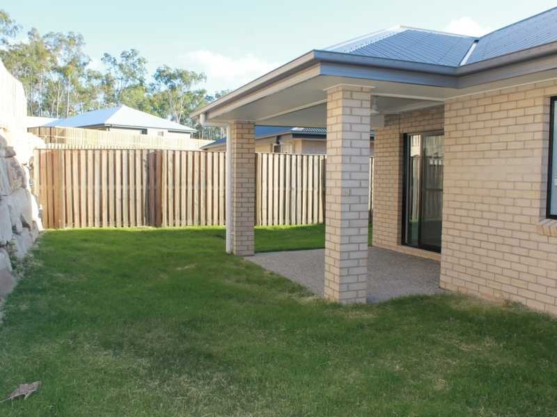 28 Caulder Esplanade, Boyne Island QLD 4680