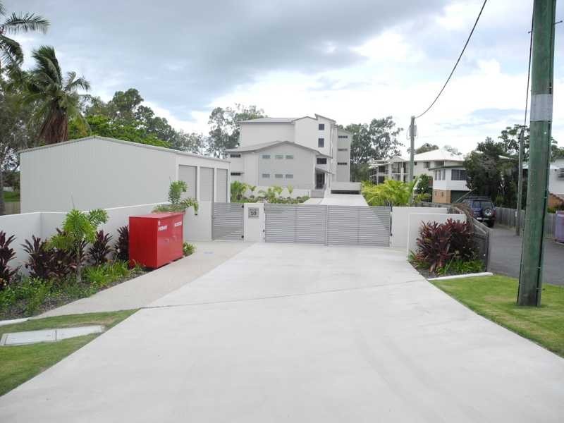 Apartment 202/10 Wyndham Avenue, Boyne Island QLD 4680