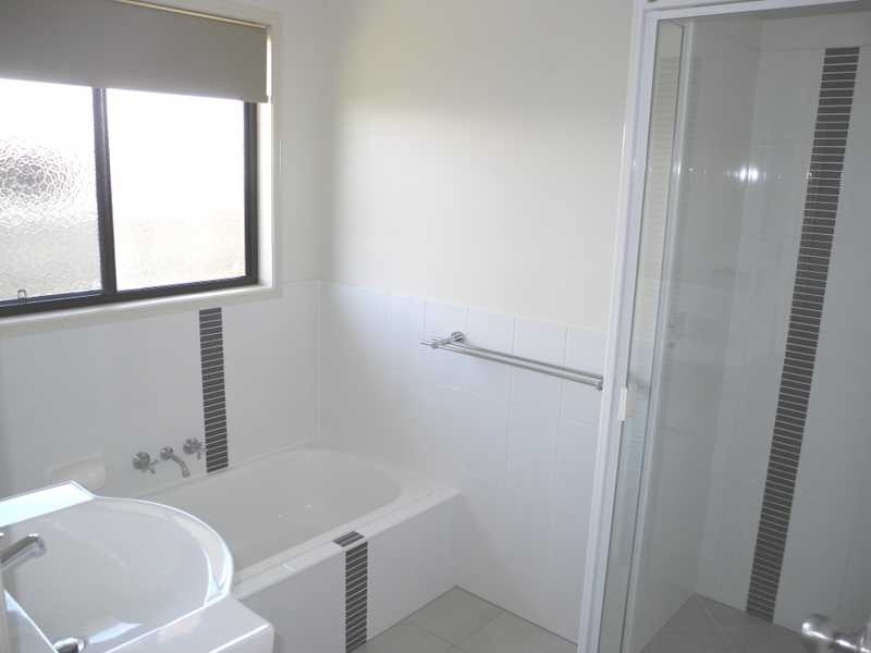 21 Surita Court, Boyne Island QLD 4680