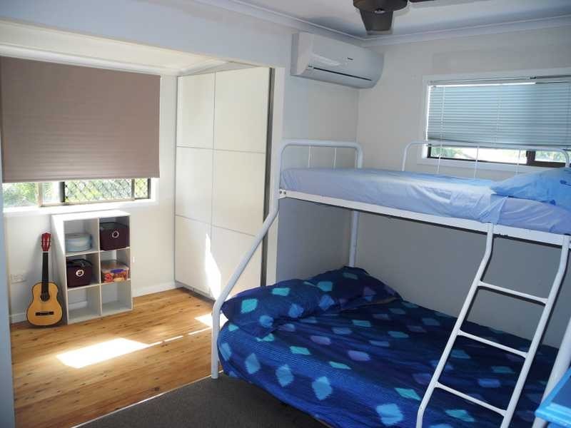 8 Andrew Court, Boyne Island QLD 4680