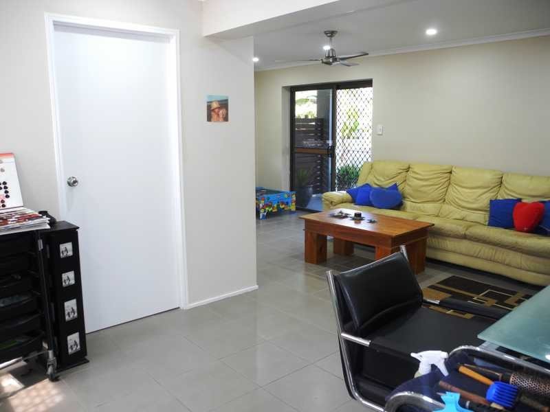 8 Andrew Court, Boyne Island QLD 4680