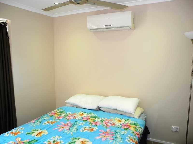 8 Andrew Court, Boyne Island QLD 4680