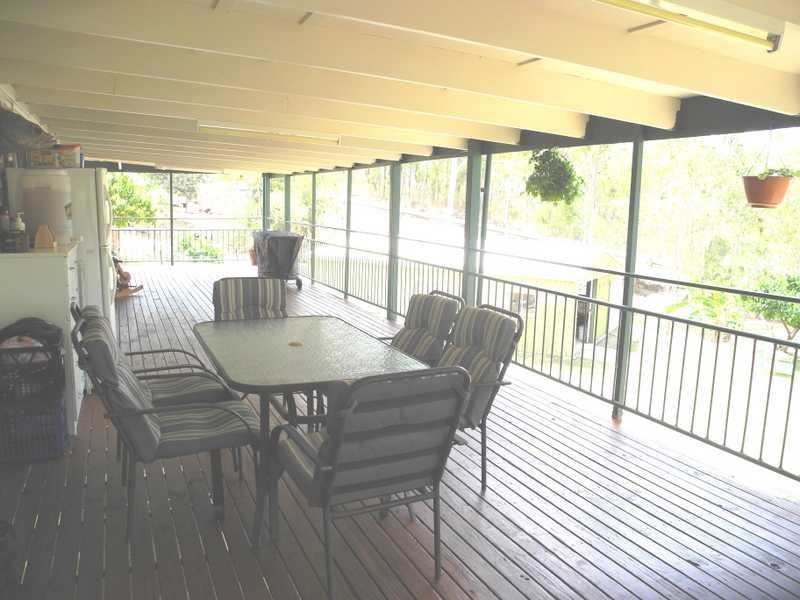 9 Helen Crescent, Wurdong Heights QLD 4680