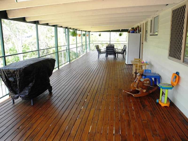 9 Helen Crescent, Wurdong Heights QLD 4680