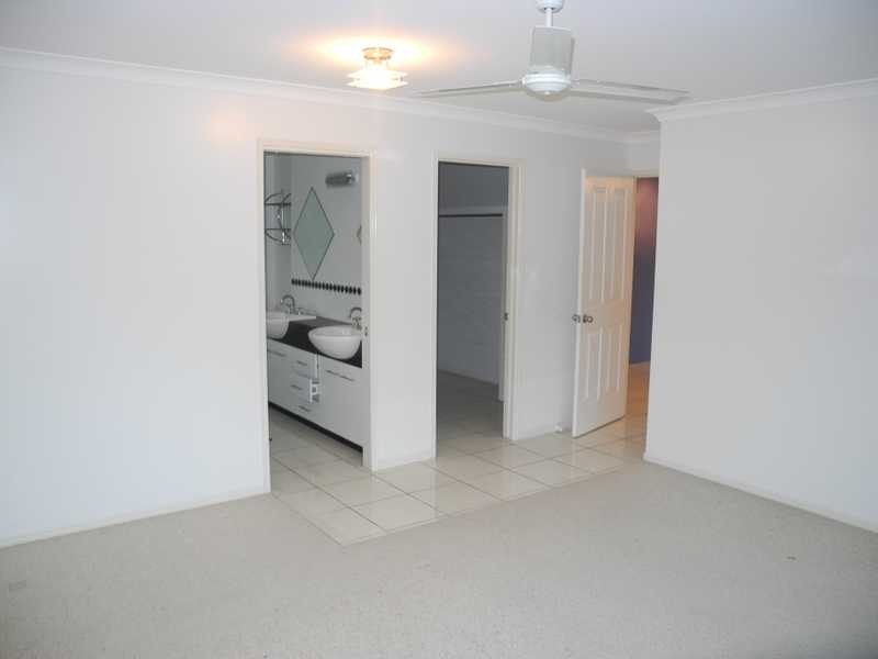 12 Driftwood Court, Tannum Sands QLD 4680