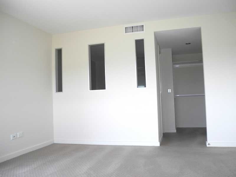 Apartment 7/2 The Promenade, Boyne Island QLD 4680