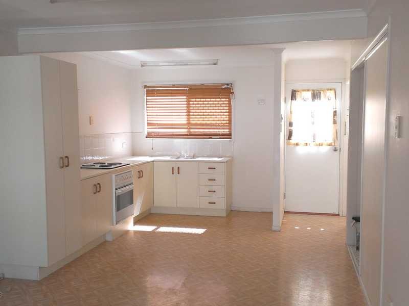 Unit 4/14 Beltana Drive, Boyne Island QLD 4680