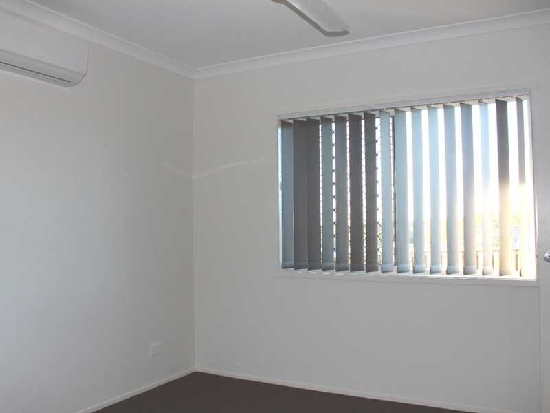 27 Koolivoo Parade, Boyne Island QLD 4680