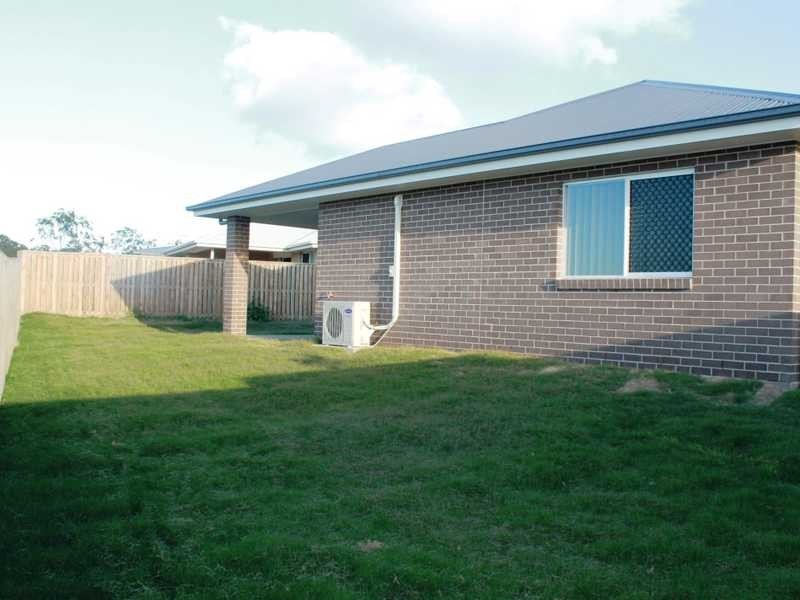 27 Koolivoo Parade, Boyne Island QLD 4680