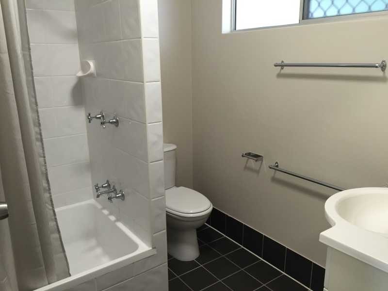 1/90 Off Lane, South Gladstone QLD 4680