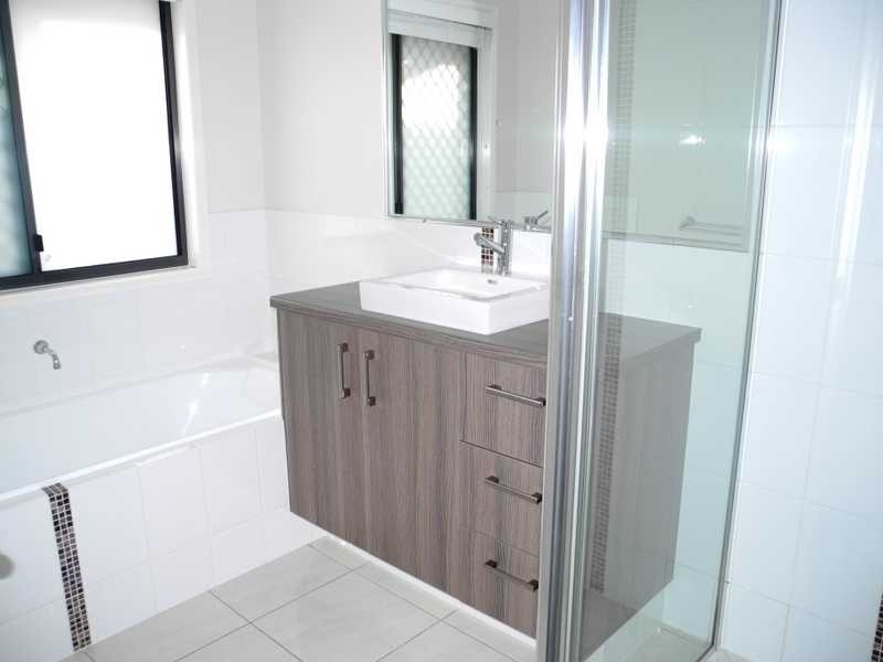 37 Pryde Street, Tannum Sands QLD 4680