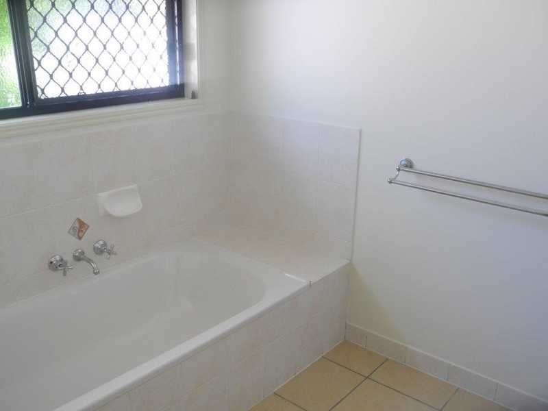 10 Driftwood Street, Tannum Sands QLD 4680