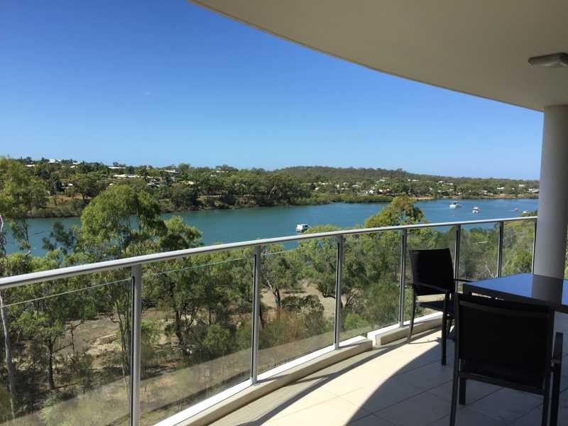 14/2 The Promenade, Boyne Island QLD 4680