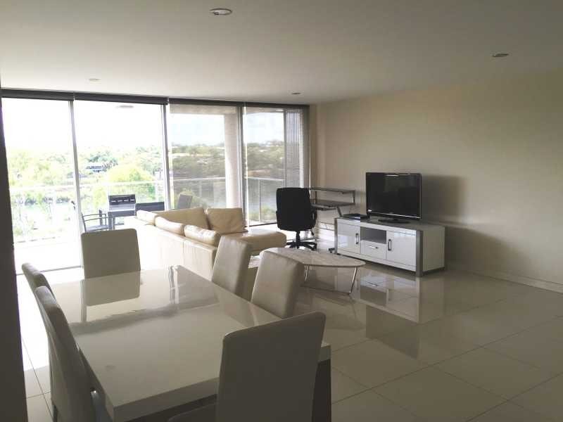 14/2 The Promenade, Boyne Island QLD 4680