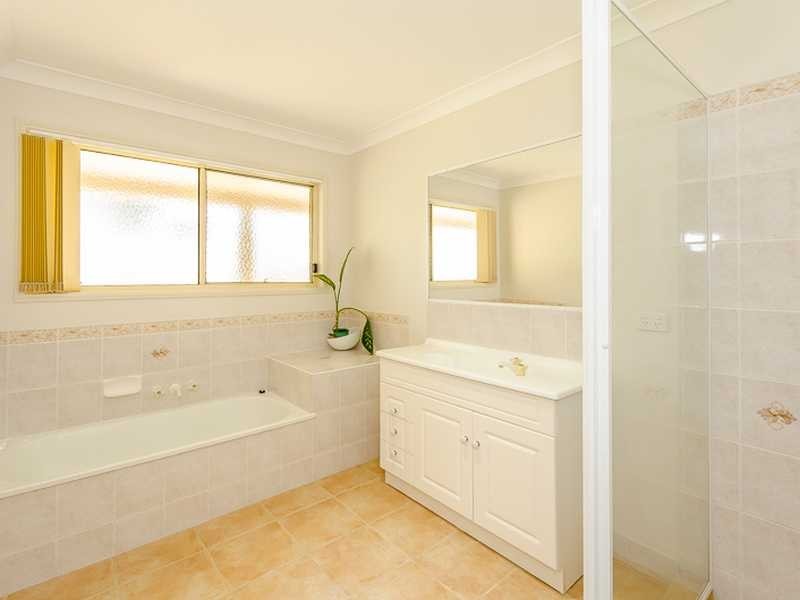 18 ALUMINIUM DRIVE, Tannum Sands QLD 4680