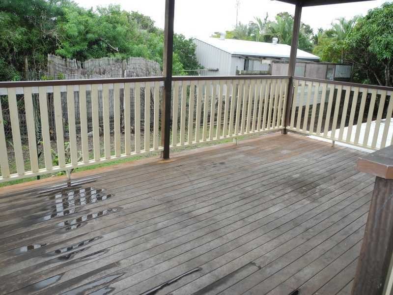 15 Swains Court, Boyne Island QLD 4680