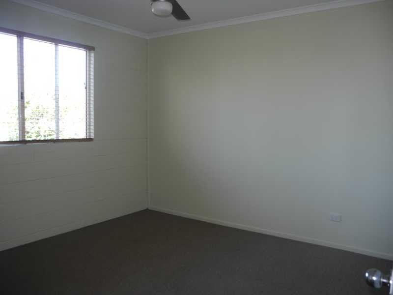 9 MARGARET STREET, South Gladstone QLD 4680