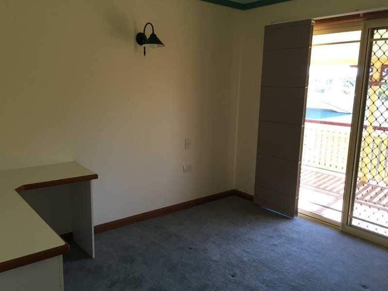 11 Graham Street, Tannum Sands QLD 4680