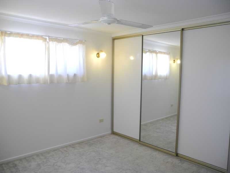 1/33 Centenary Drive, Boyne Island QLD 4680