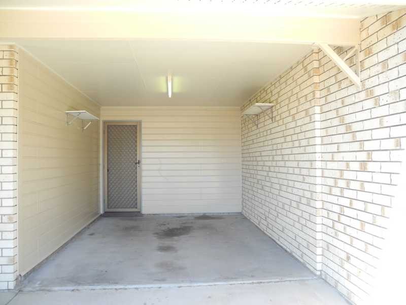 1/33 Centenary Drive, Boyne Island QLD 4680