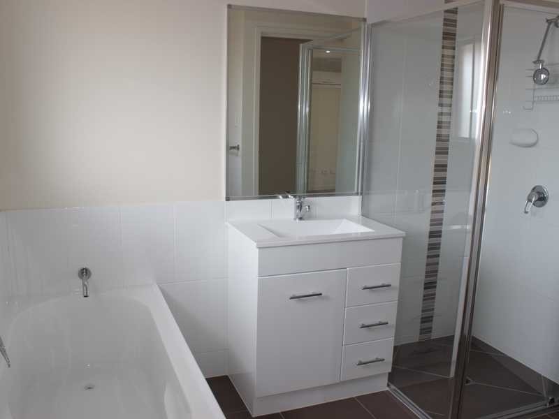 23 Clover Cresent, Boyne Island QLD 4680