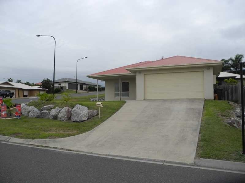 1 Viewpoint Way, New Auckland QLD 4680