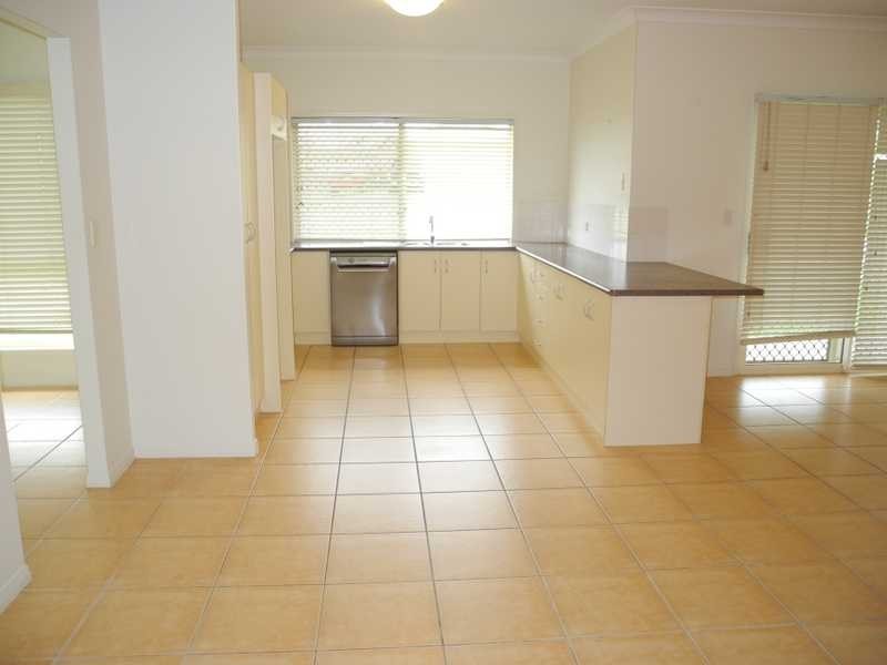 1 Viewpoint Way, New Auckland QLD 4680