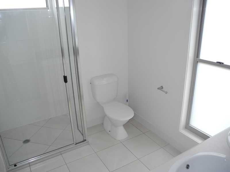 43 BAUHINIA STREET, Boyne Island QLD 4680